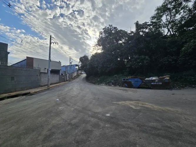 Terreno à venda, 2223 m² por R$ 1.500.000 - Quinta da Boa Vista (Industrial) - Itaquaquece