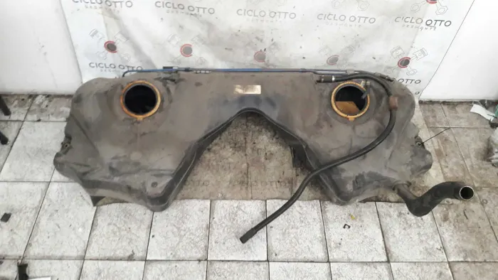 Tanque De Combustível Bmw 528i 540i E39 96 97 98 99 00