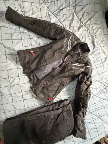 Kit Feminino X11 Moto + Capa de Chuva - 4 Peças