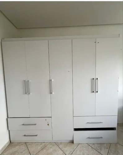 Guarda-roupa de casal