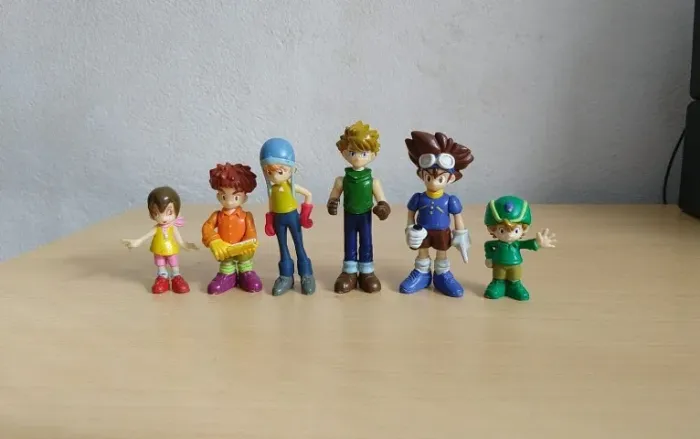 Lote Digimon com 6 digiescolhidos BANDAI