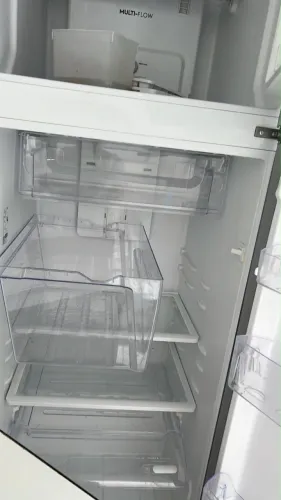 Geladeira Electrolux 11 meses de uso com nota fiscal 