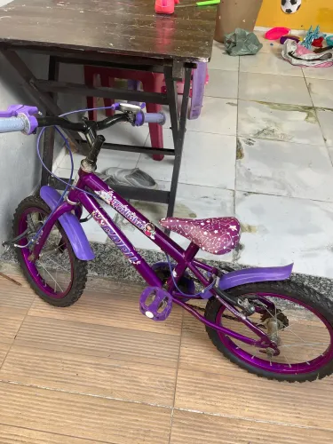 Vende-se bicicleta infantil