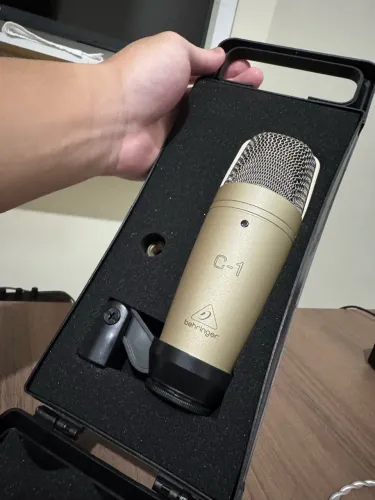 Microfone Condensador Behringer C-1 + Braço Articulado Armer MIC-ARM