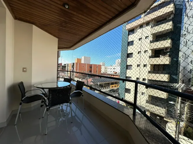 Apartamento para venda possui 124 metros quadrados com 3 quartos em Praia do Morro - Guara