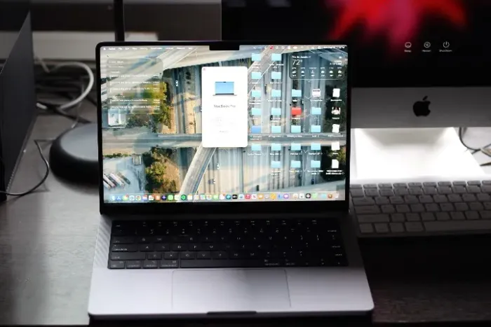 MacBook Pro M3 512Gb SSD 8Gb RAM