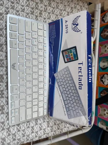 Teclado Bluetooth 