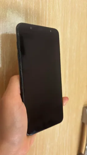 Samsung Galaxy J8