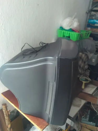 TV CCE 20 Pol. de Tubo