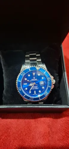 Rolex submarine fundo transparente