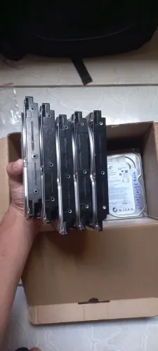 Lote de HDs 500GB e 1TB - Usados - Leia a descrição