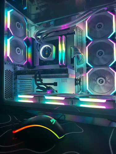 Gabinete Lian Li 