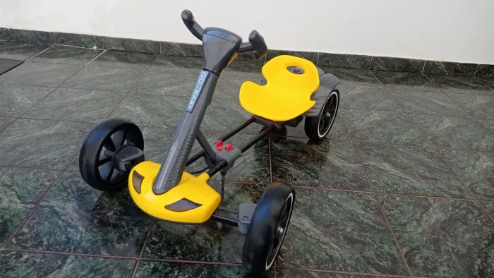 Mini Kart elétrico infantil 