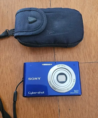 Câmera Digital Sony Cyber-shot DSC-W330 Azul - Para Manutenção / Peças