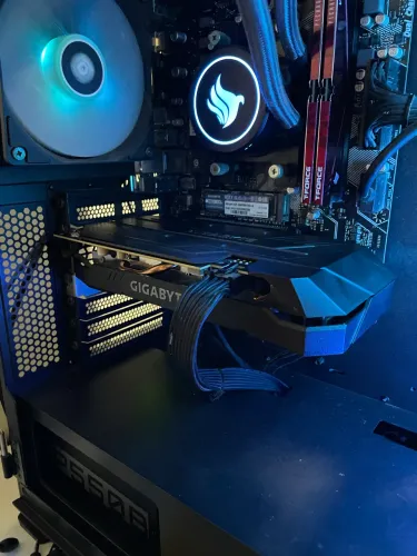 Placa de Vídeo Gigabyte NVIDIA GeForce RTX 2060 D6, 6GB GDDR6 (EM ÓTIMO ESTADO)