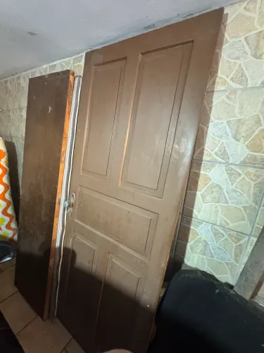 Porta madeira maciça