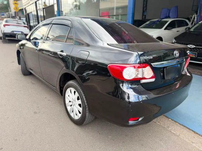 Toyota Corolla Altis 2.0 Flex 16V Aut. 2014