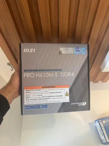 Placa Mãe MSi Pro H610M-S DDR4