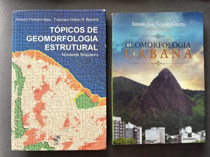 Livros acadêmicos de Geografia