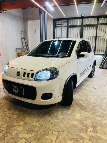 Fiat Uno Sporting 1.4 EVO Fire Flex 8V 2P 2012