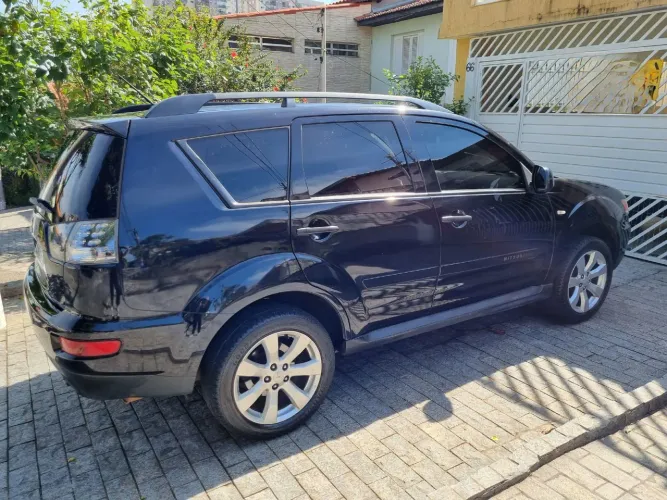 Mitsubishi Outlander 2.0 16V 160cv Aut. 2012
