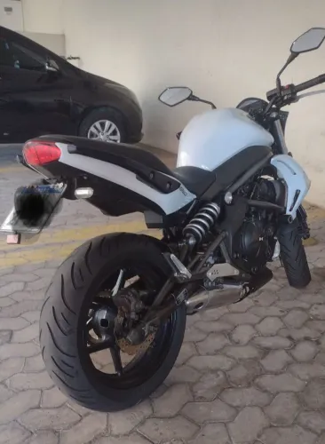 Kawasaki ER6N ano 2011