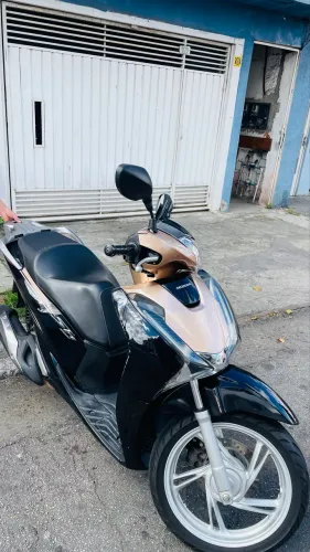 Moto Scooter SH 150 DLX -2021