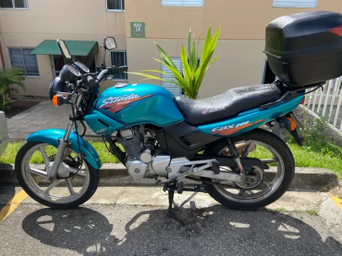 Vendo CBX 200 Strada