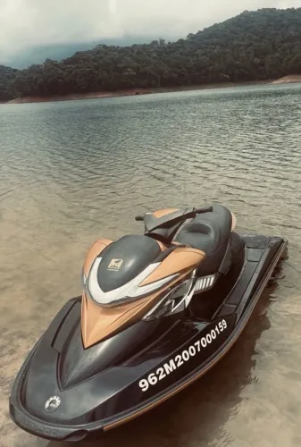 Jet ski seadoo 