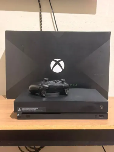 Xbox One X 4K 1TB Completo na Caixa - Aceito Cartão | Com Garantia