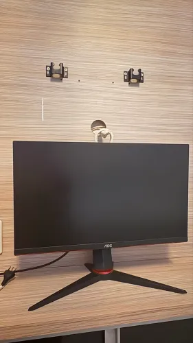 Monitor AOC hero 24" 144hz FreeSync