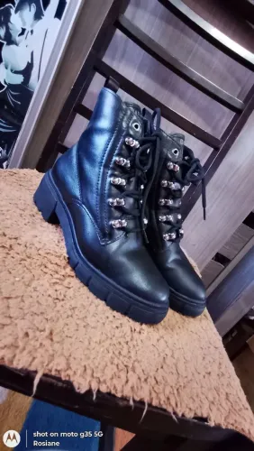 Bota Ramarim cano curto salto baixo