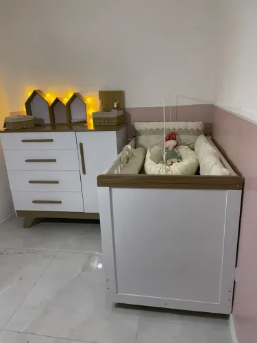 Vendo cômoda e berço 100% MDF