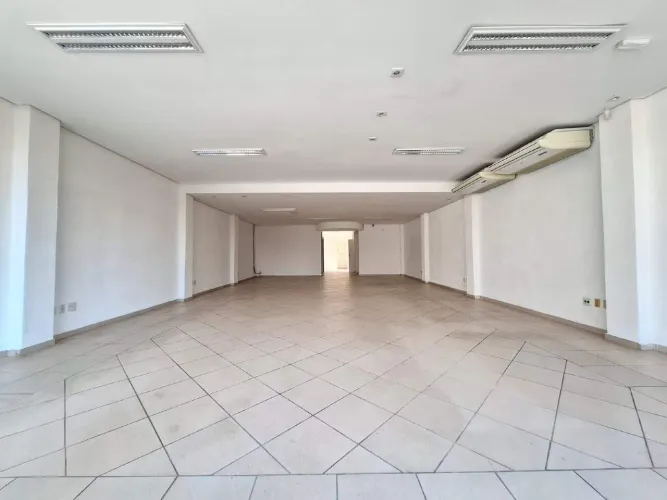 Loja/Sala Comercial para Aluguel em Limeira (Centro) | 218,02 m²