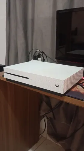XBOX ONE S (DEFEITO)