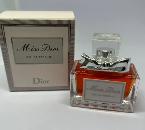 Miniatura Miss Dior