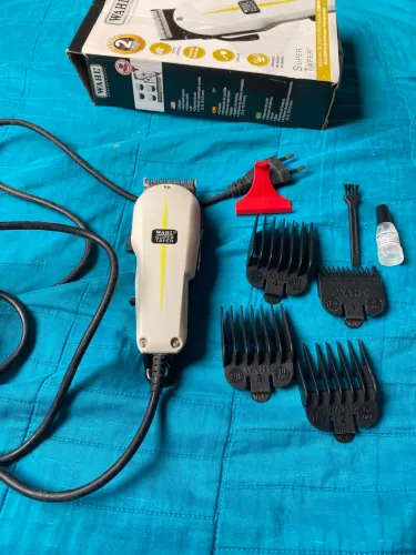 máquina de cortar cabelo profissional