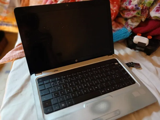 HP G42 Notebook 14" Funcionando - Wi-Fi, HDMI, Webcam e Leitor SD