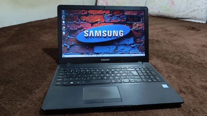 NOTEBOOK CORE i5 7ª GERAÇÃO SAMSUNG RAM 4GB SSD 128 GB