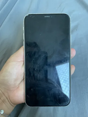 iPhone 11 - 64gb 