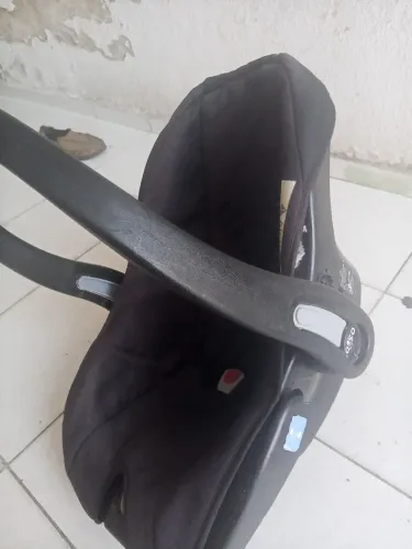Bebê conforto da marca cosco no precinho
