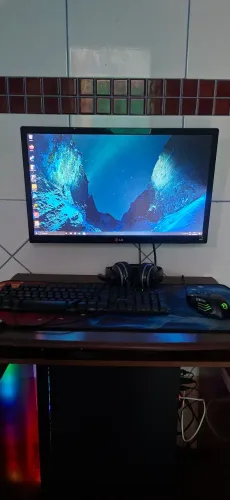 PC GAMER Básico/Médio. Games de 60 a 120fps.