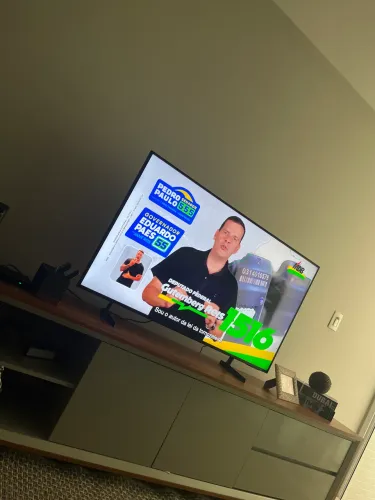 Tv smart LG 47 polegadas excelente