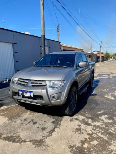 Mitsubishi L200 Triton GLS 3.2 CD TB Int.diesel MEC 2017