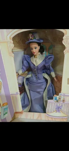 Barbie Collector Avon P.F.E Albee