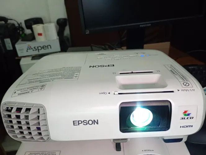 Projetor Power lite S27