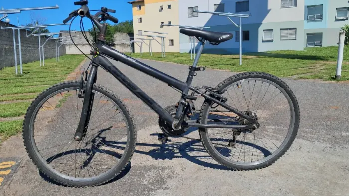 Bicicleta aro 20 com marchas