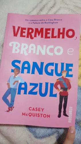 Livro vermelho, branco sangue azul