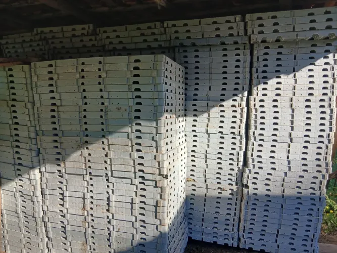 Piso de plástico para aviário - Slat