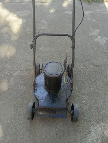 MÁQUINA CORTADOR DE GRAMA